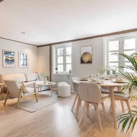Dinbnb Apartments L 600 M To Bryggen L 3-Story House L New In 2023 Bergen Exterior photo