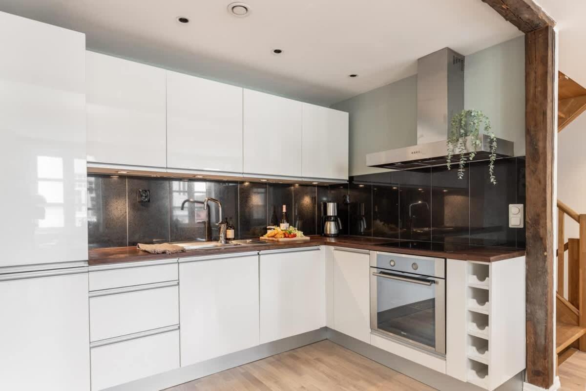 Feriehus Dinbnb L 600 M To Bryggen L 3-story House L New In 2023